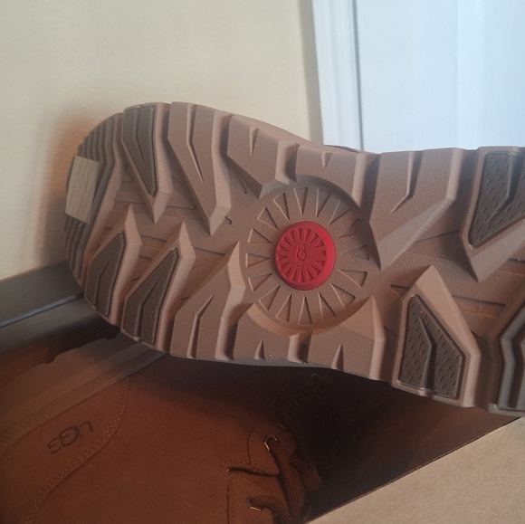 SOLD!!!UGG BURLEIGH BOOT CHESTNUT SUEDE SHEEPSKIN MEN'S US SIZE 11.5 - Picture 7 of 8